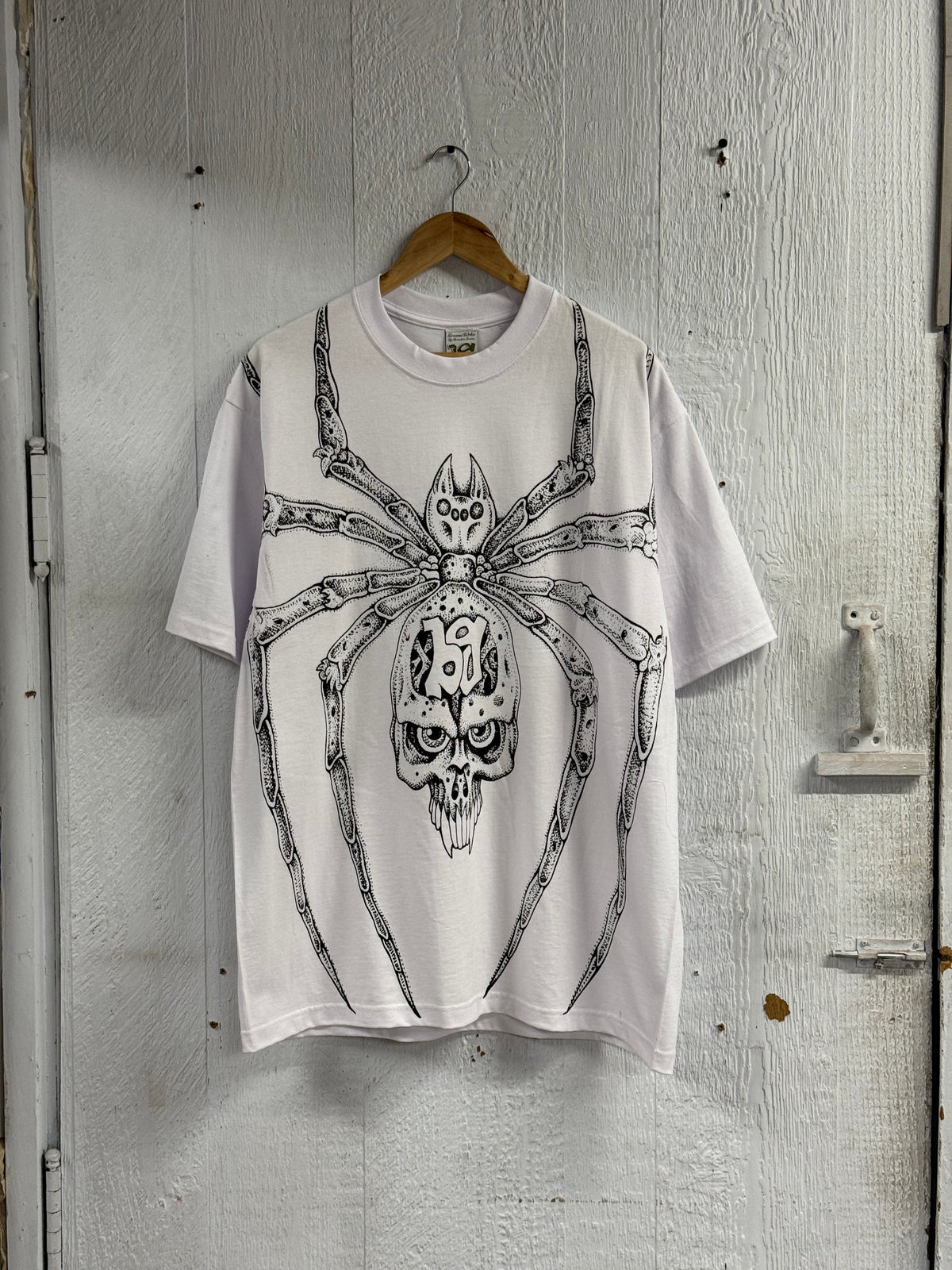 VENOM TEE (WHITE)